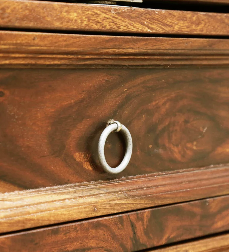 Alverto Wooden Bar Cabinet in Classic Walnut Finish - Image 5