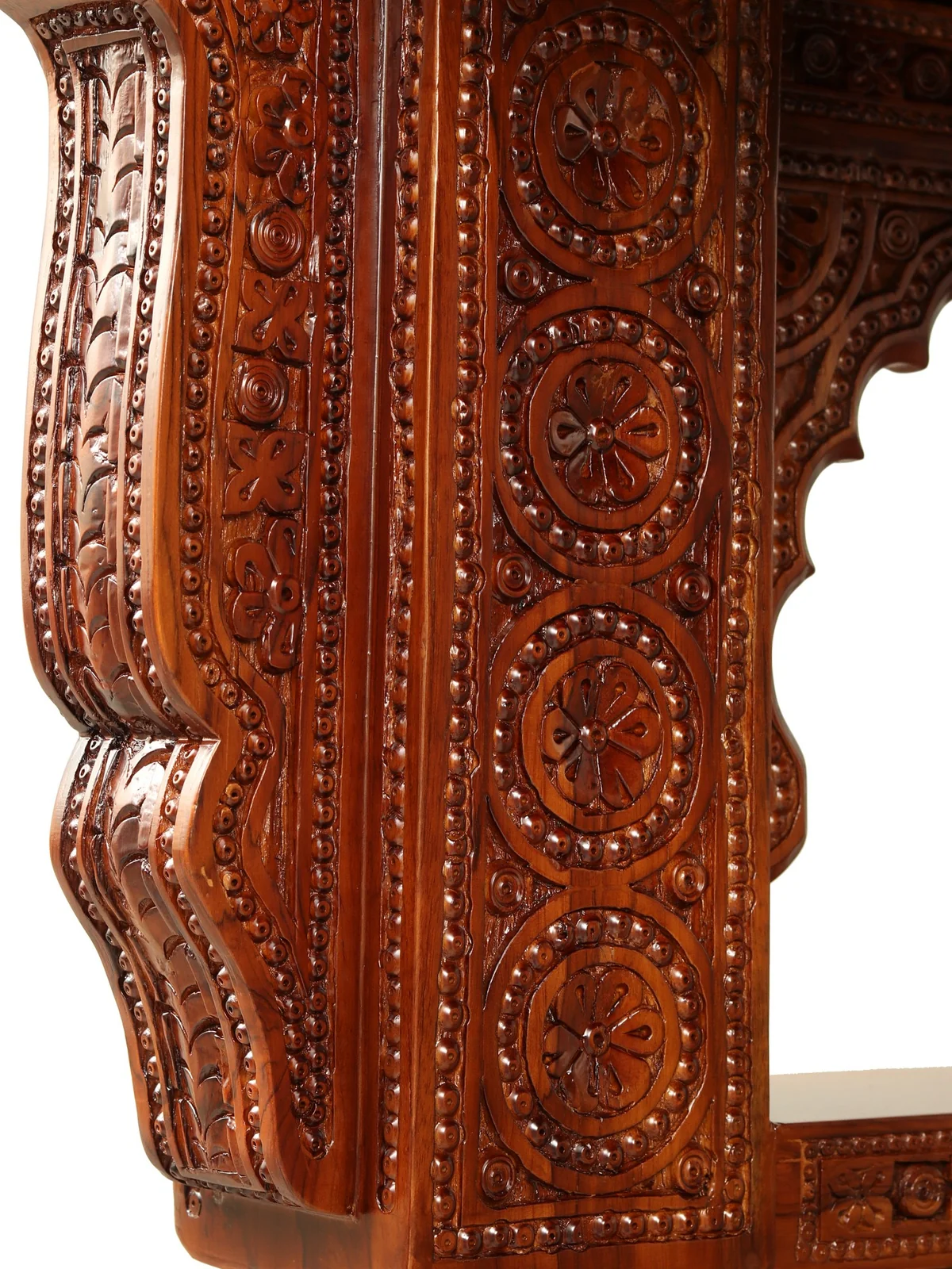 Royal Sheesham Wooden Swing with Elegant Carved Design - Image 2